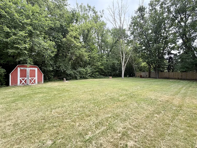 2437 S Country Ln — Photo 19