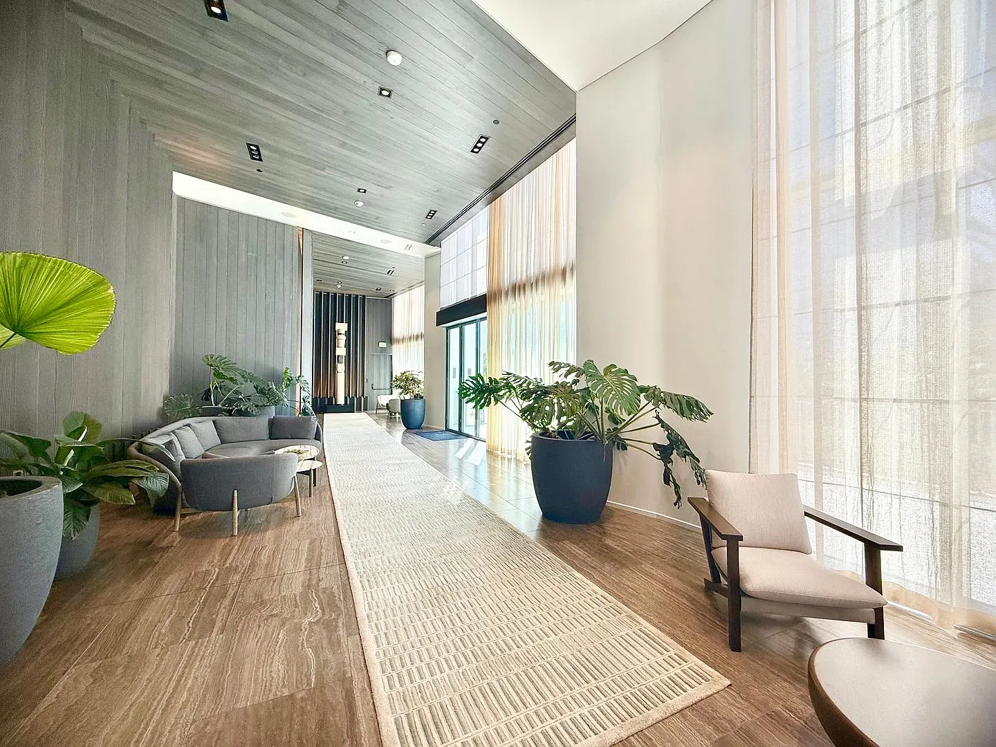 Studio/1ba/1 Pkg In Ko'Ula At Kakaako Water/Sewer Included! — Photo 4