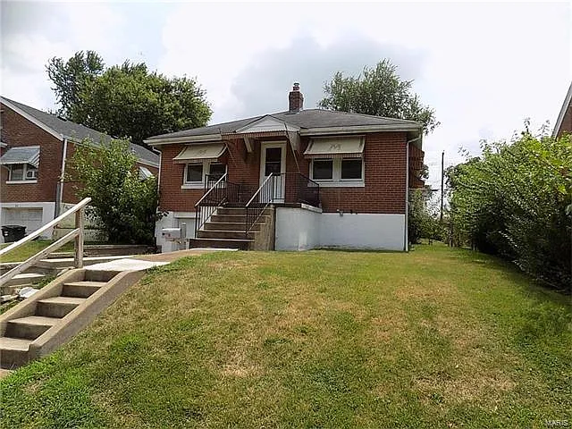 318 Carthage Ave photo 1