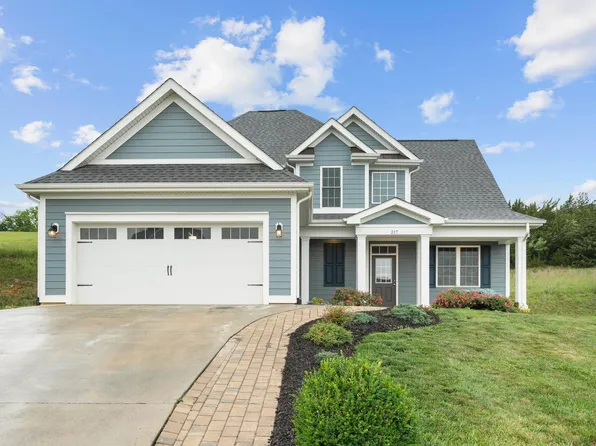 217 Windsor Dr, Fishersville, VA 22939