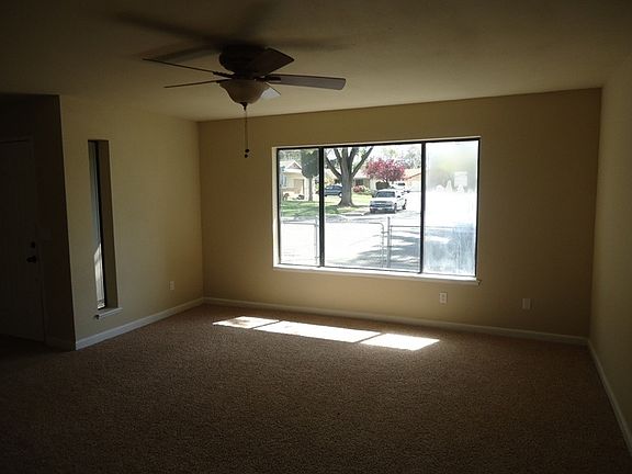 3rd image of 220 Stone Blvd