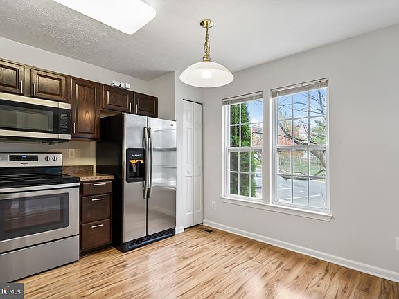 5th image of 4735 Coralberry Ct
