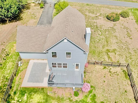 4th image of 212 Oak View Rd