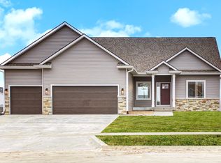 305 Springer Ct, Madrid, IA 50156