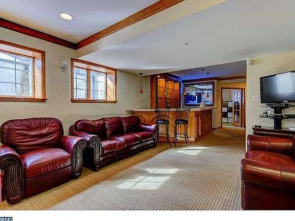 5th image of 1132 Riverview Ln