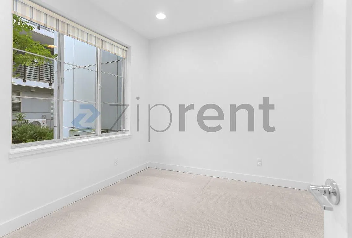 3 bed, 2.5 bath, 1538 sqft, $4,355 — Photo 4