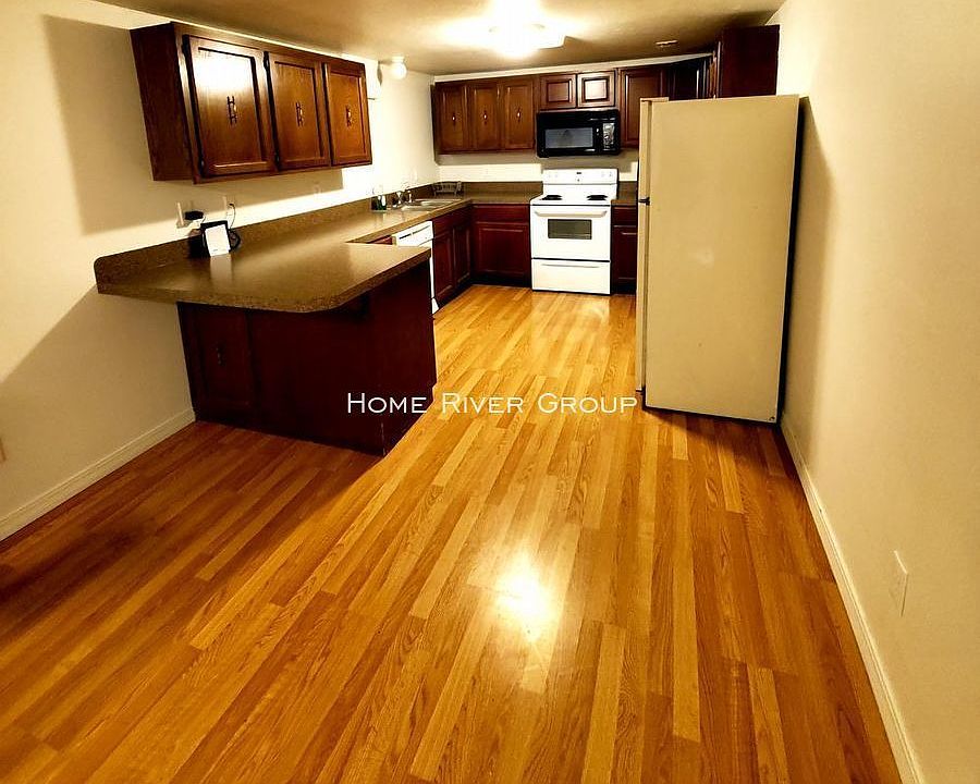 1st image of 3258 E 1st St