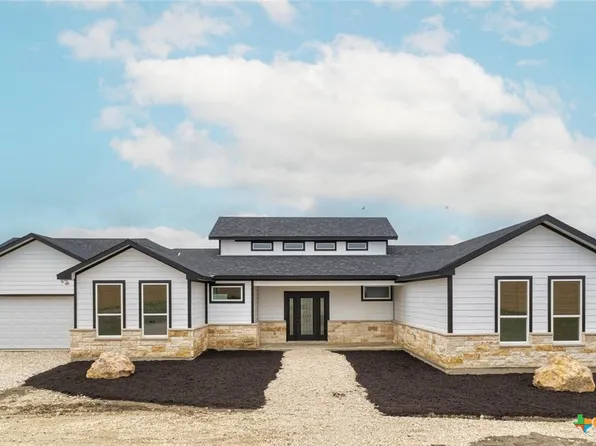 459 Rancho Linda Dr, Lockhart, TX 78644