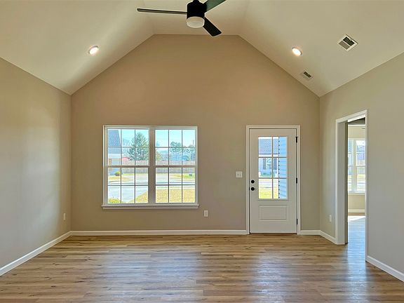 3rd image of 1106 Brook Ct Lot 38