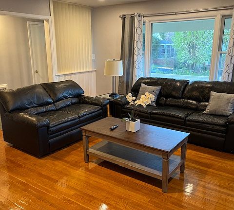 2nd image of 410 Moseley Dr