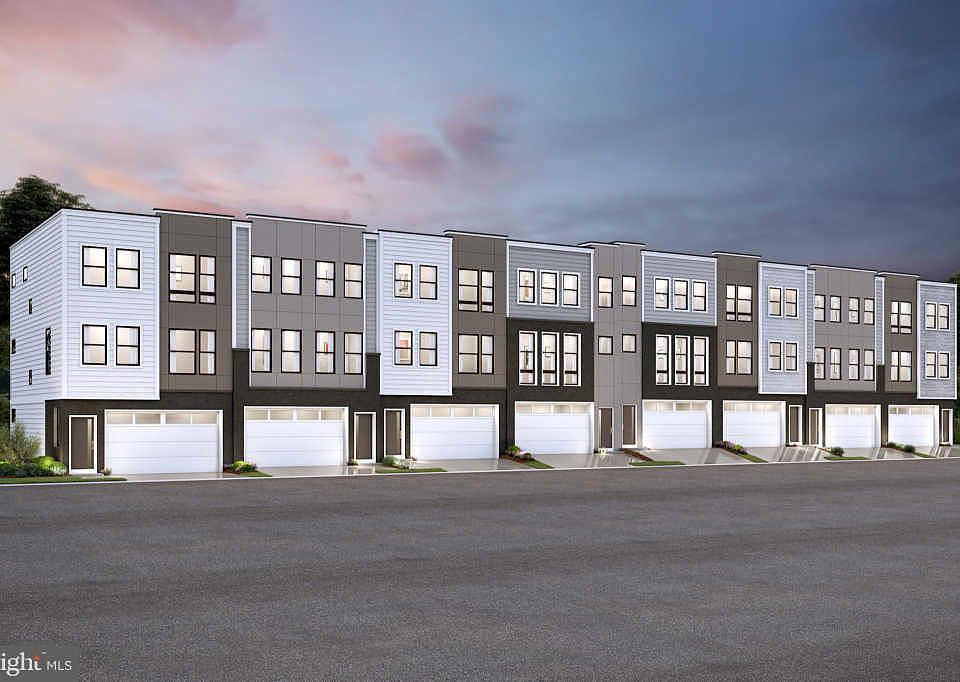 1st image of 1020 South Taylor