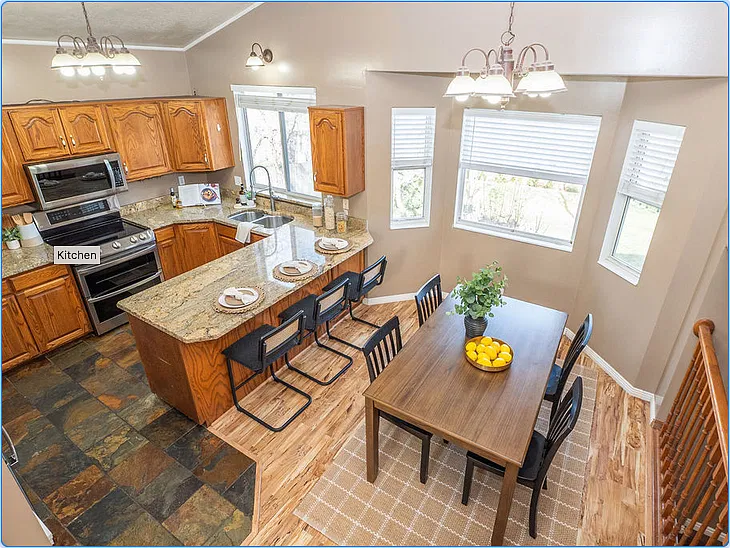 5 bed, 2250 sqft, $2,750 — Photo 4