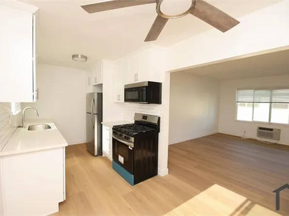 14119 Gilmore St #6, Van Nuys, CA 91401