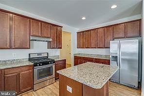 5th image of 134 Heartleaf Ln