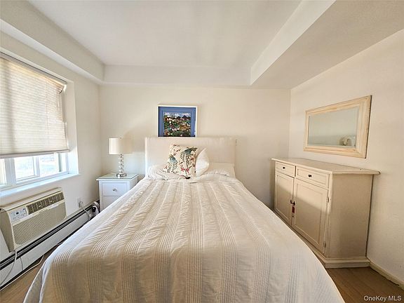 5th image of 133-47 Sanford Avenue #11A