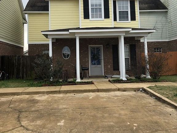 2nd image of 127 Greystone Blvd