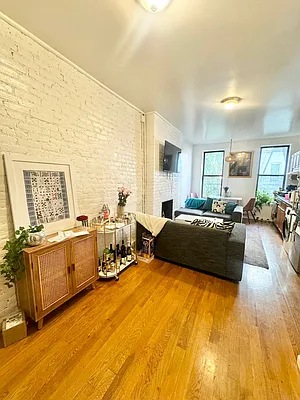 Rented by Oxford Property Group | media 2