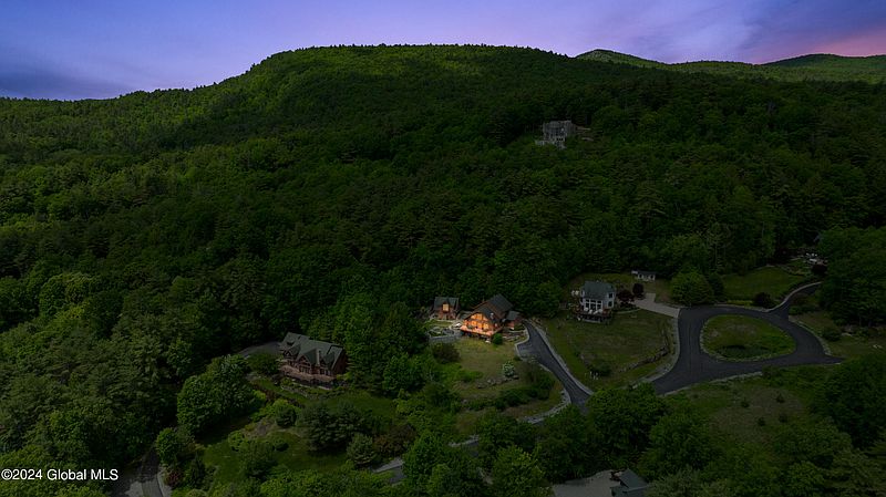 2nd image of 15 Apple Hill Road