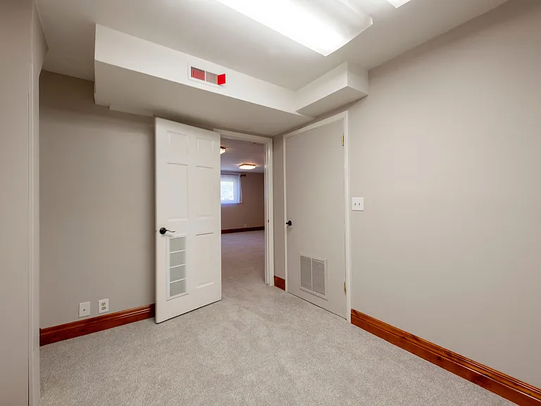 1362 S Embassy Way — Photo 23