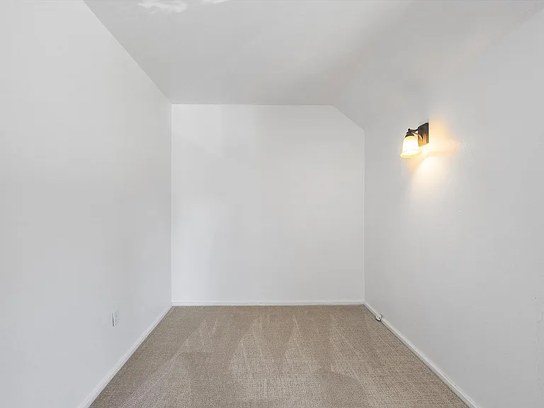 2149 Santa Clara Ave F - 1 bedroom | 1 bath — Photo 12