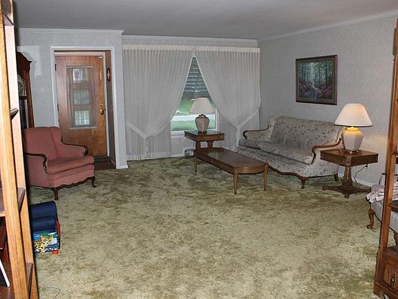 5th image of 2009 Sagamore Dr