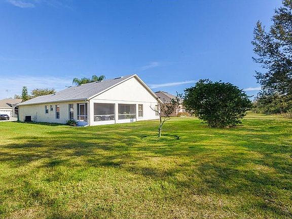 4th image of 493 Peppermill Cir