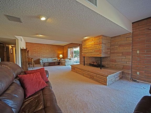 4th image of 11311 E Comanchero Cir