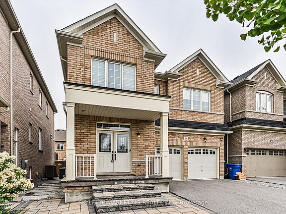 3rd image of 38 Russell Parker Cres