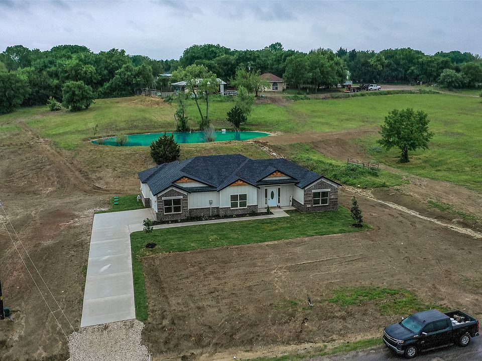 1st image of 240 Goliad Cir