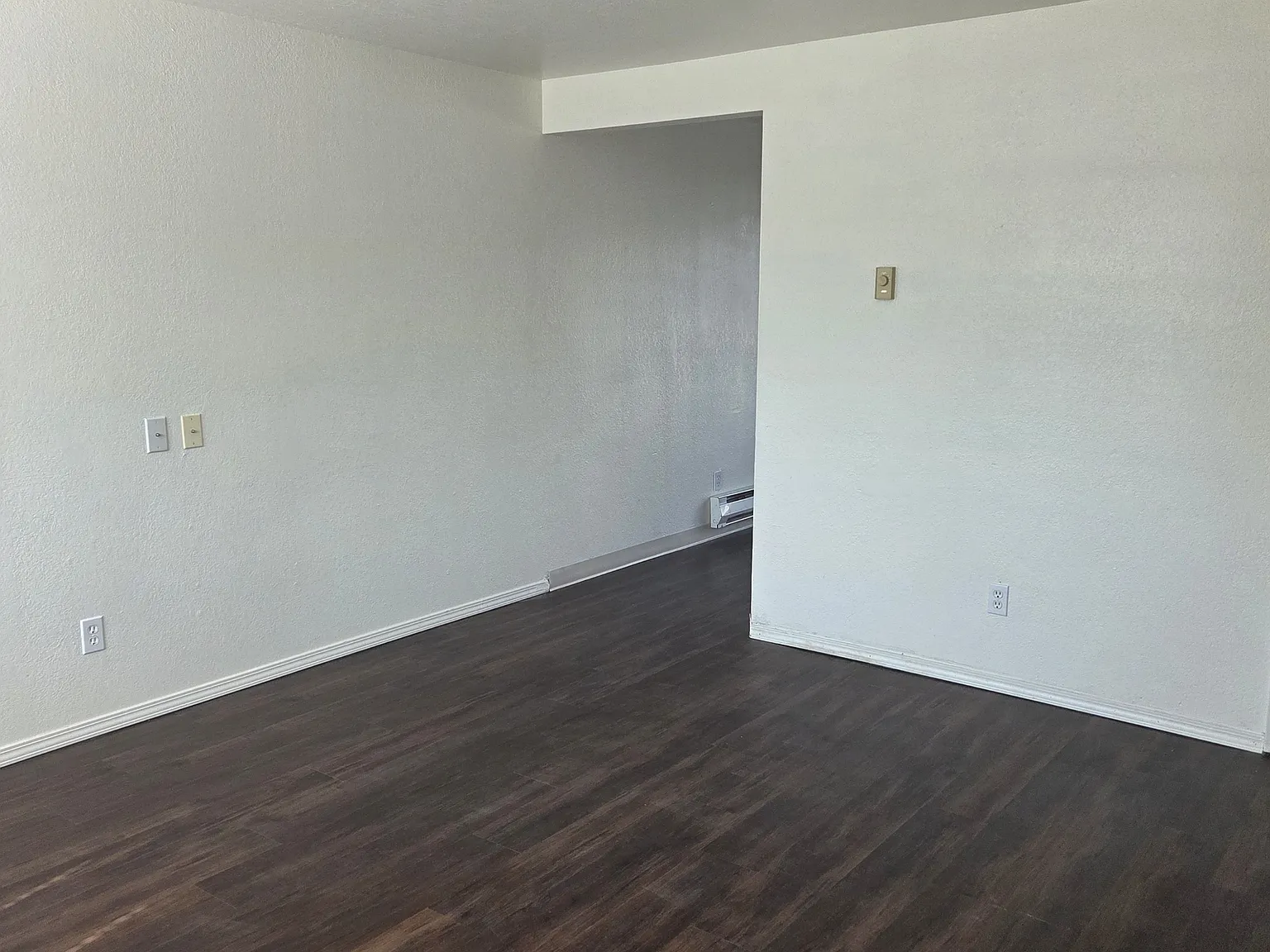 211 E Bird Ave — Photo 4