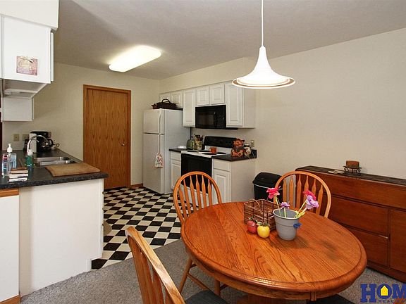 5th image of 1824 W South St #7