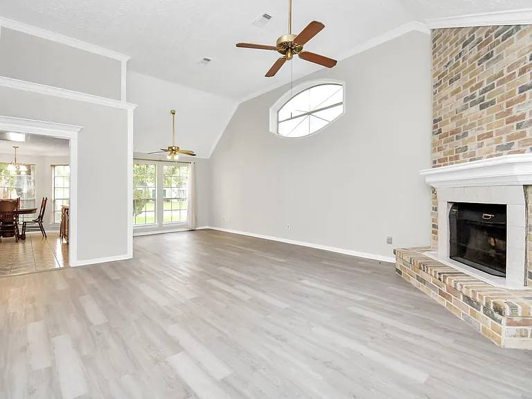 14810 Cypress Ridge Dr — Photo 6