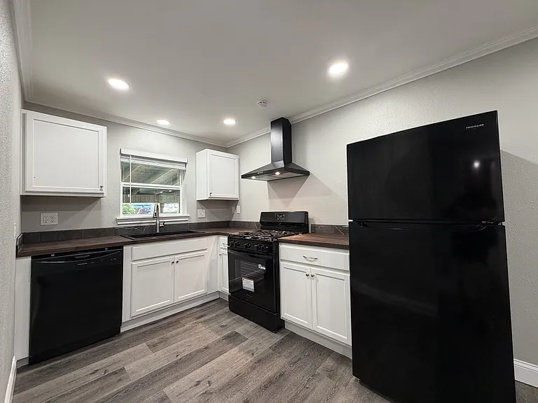 4101 Genoa Rd — Photo 30