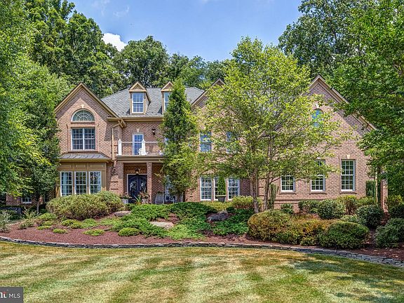 2nd image of 841 Leigh Mill Rd