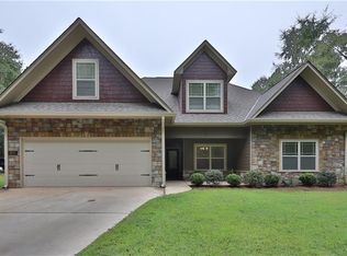 513 Lee Road 374, Valley, AL 36854