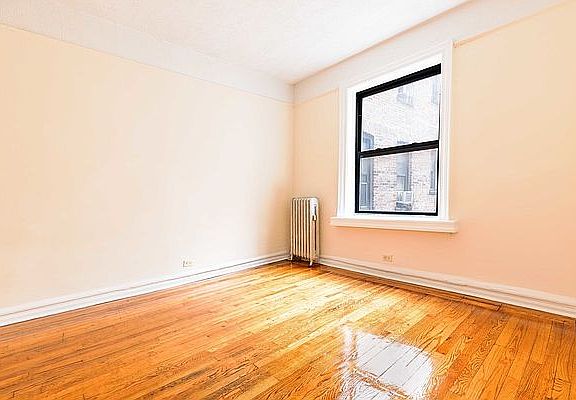 4th image of 609 W 173rd St APT 4D