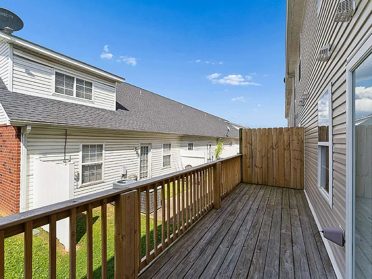 4828 Octavia St — Photo 27