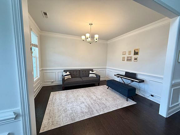 4th image of 7501 Poplar Meadow Ln