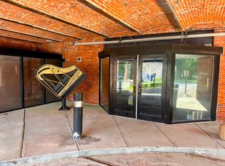 92 Main St APT 102, Deep River, CT 06417