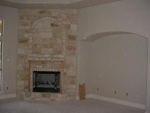 4th image of 415 ROSE WOOD DR