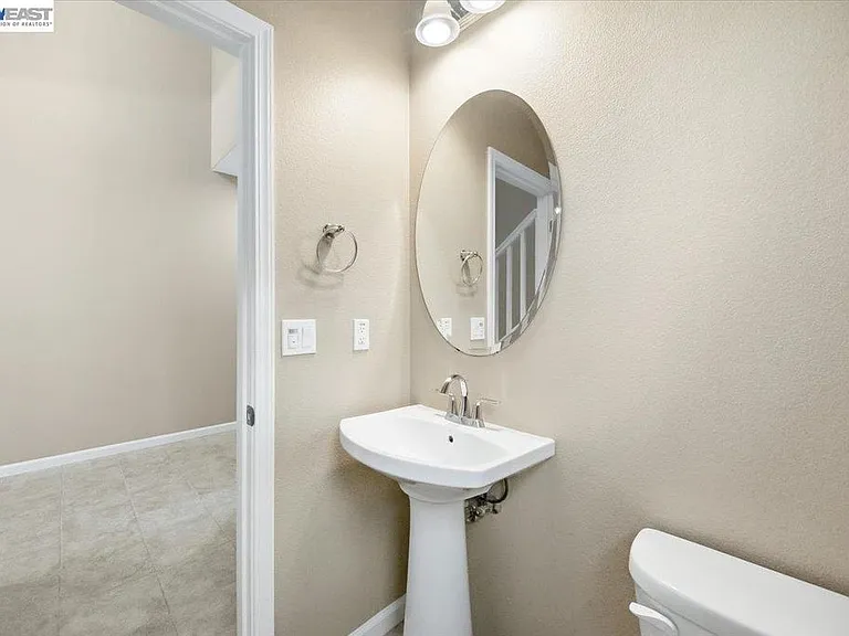 1172 Sagardia Way — Photo 19