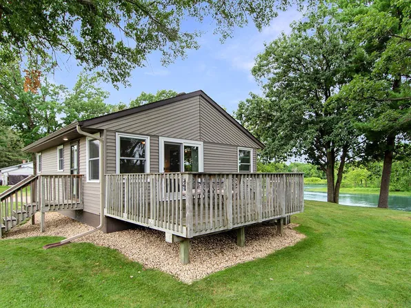 18323 Riverwood Dr, Little Falls, MN 56345