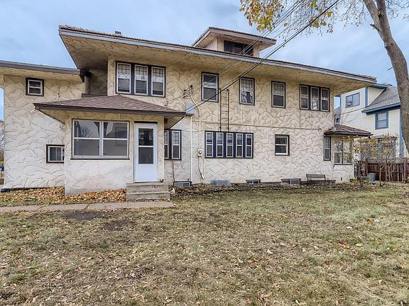 4th image of 1055 Laurel Ave