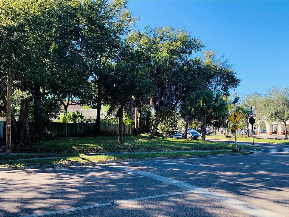 1st image of 846 7th Ave N