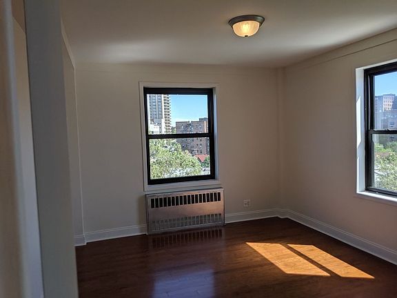 3rd image of 6434 102nd St APT 7U