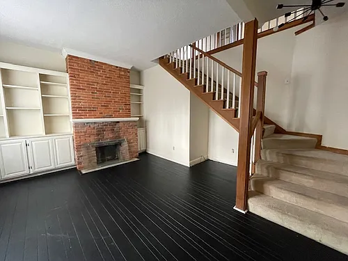 638 Summerlea St #2 Photo 1
