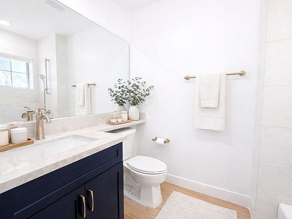 5th image of 4543 Finley Ave #204