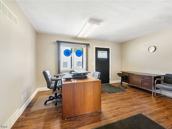 5th image of 4001 S Cleveland Massillon Rd