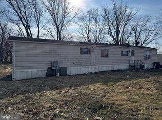 2318 Rockvale Rd, Lancaster, PA 17602