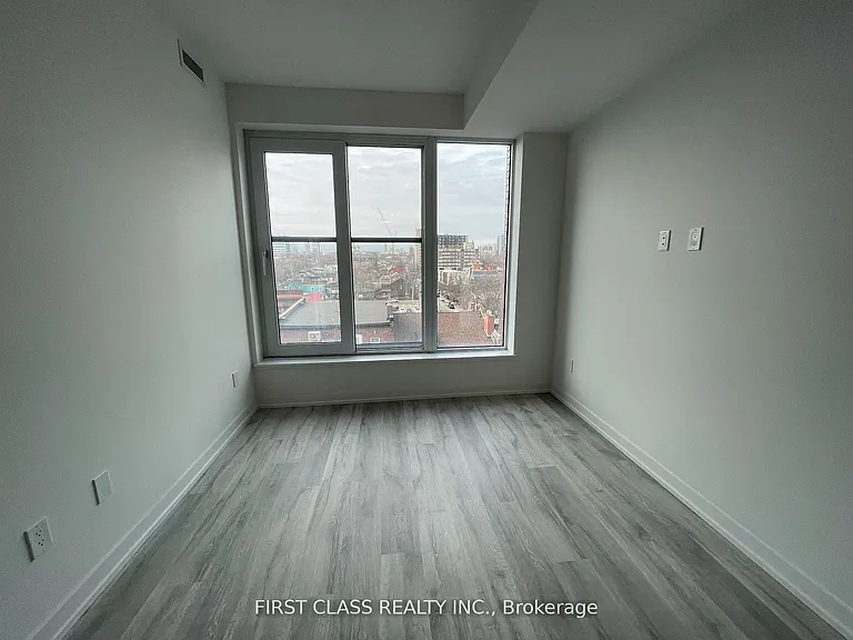 2 Augusta Ave #701 — Photo 9